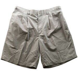 Weekender Casual Life Mens Shorts Size 40 Khaki Pleated Casual Classic Beige